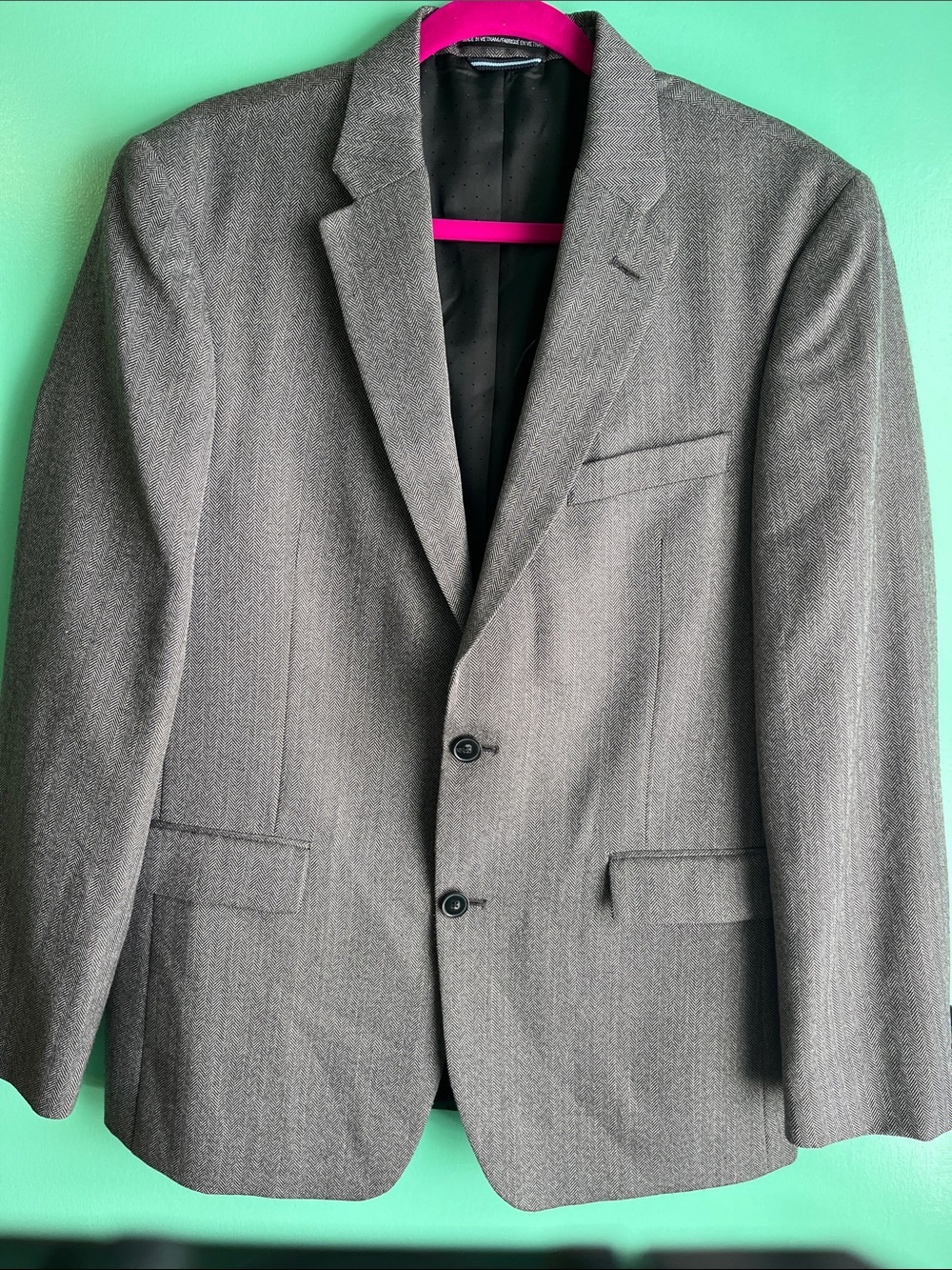 Men's Gray Two-Button Blazer - Classic Tailored Fit